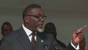 Mayor Brandon Johnson reveals Chicago School Board appointees in contentious news conference