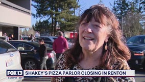 People line up as last Shakey’s in western WA gets ready to close