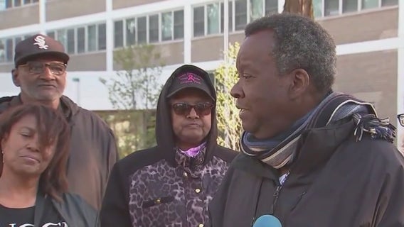 Willie Wilson calls for investigation into Chicago Housing Authority