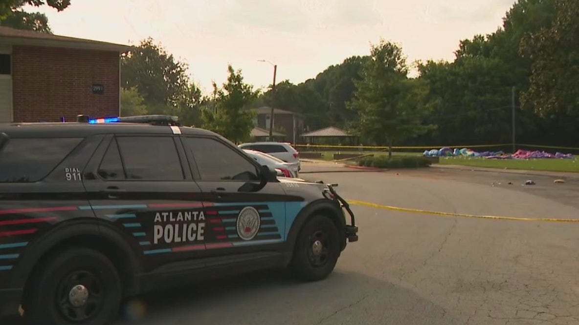 Woman wounded in apartment complex shooting