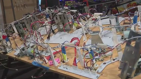 Pinball Expo flips the fun switch in Schaumburg