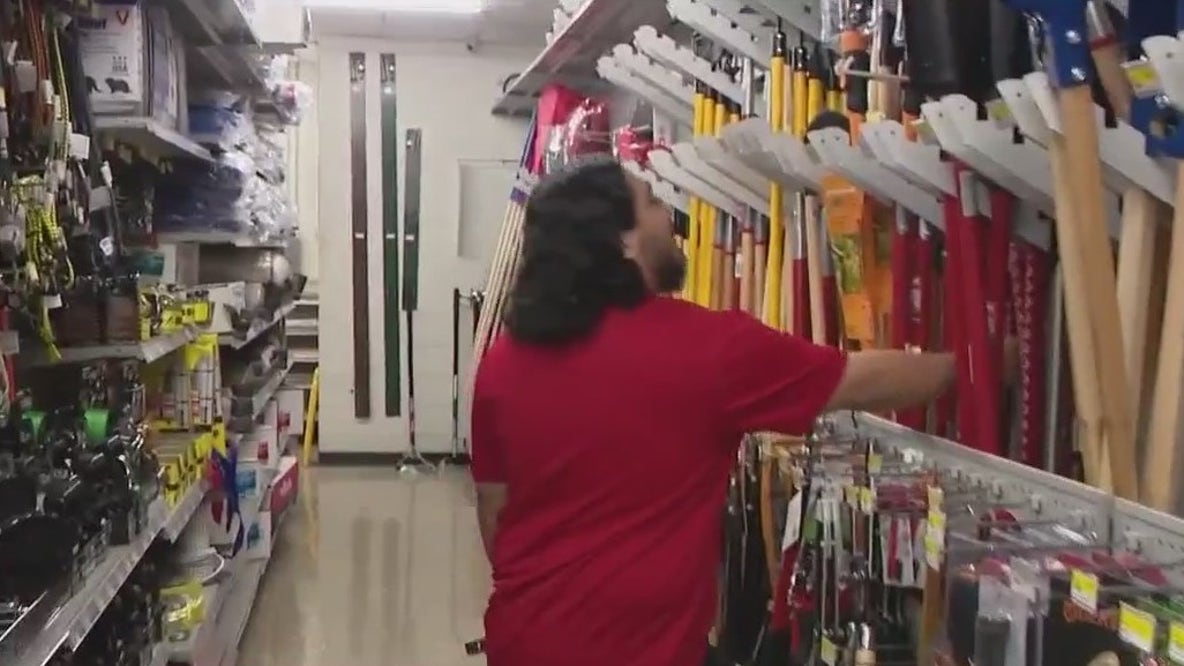 Floridians stock up ahead of winter weather