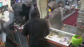 1 shot during Valley Indoor Swap Meet robbery