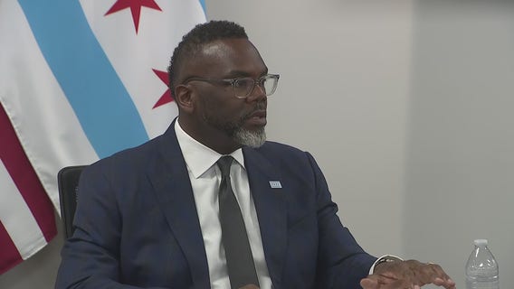 Chicago Mayor Brandon Johnson reacts to anti-ICE protests, arrests