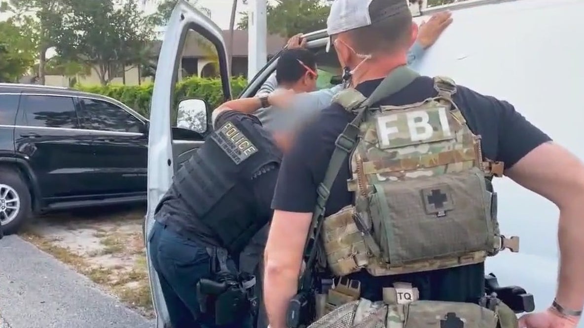 Immigration operation yields over 1,000 arrests in Florida