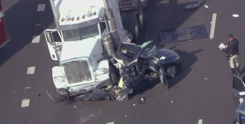 4 hospitalized following Loop 202 crash: DPS