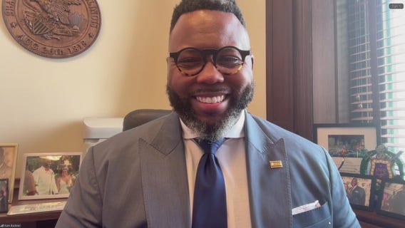 Illinois lawmaker wants more transparency in new stadium deals | ChicagoLIVE