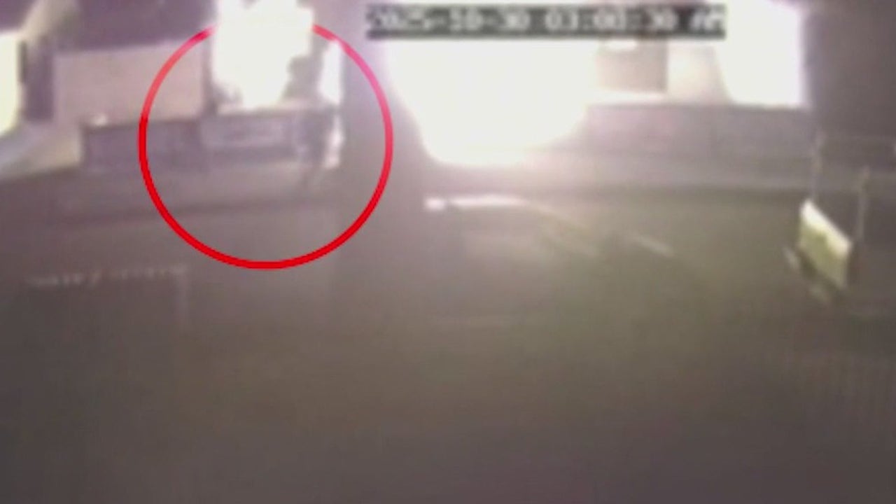 Suspected arsonists set South LA home on fire | FOX 11 Los Angeles