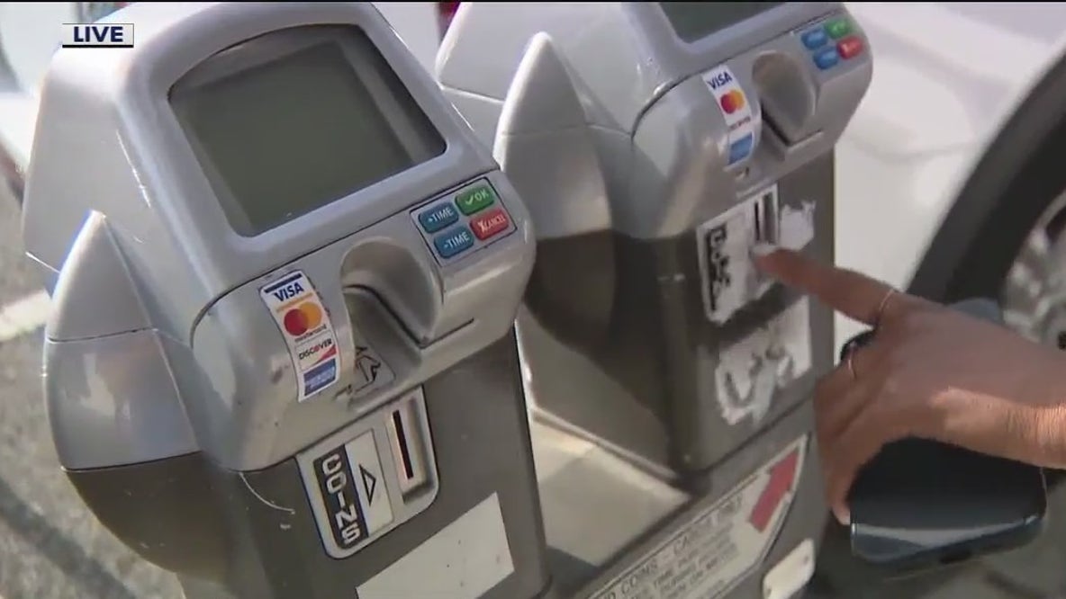 Orlando police warn of parking meter QR code scams