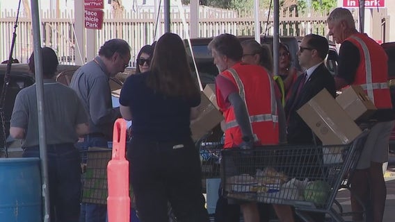 SNAP: AZ Gov. Hobbs visits Phoenix food bank