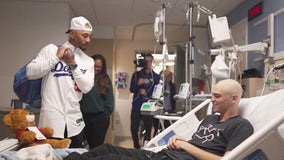 Mookie Betts surprises patients at UCLA Health