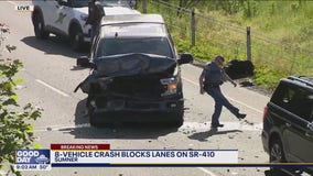 8-car crash blocks lanes on SR-410 in Sumner