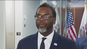 Chicago sues Trump admin over new DHS funding restrictions