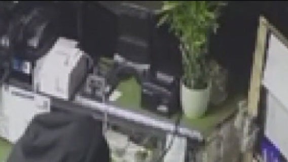 Oakland commercial break-ins tied to a group of suspects, silver Honda