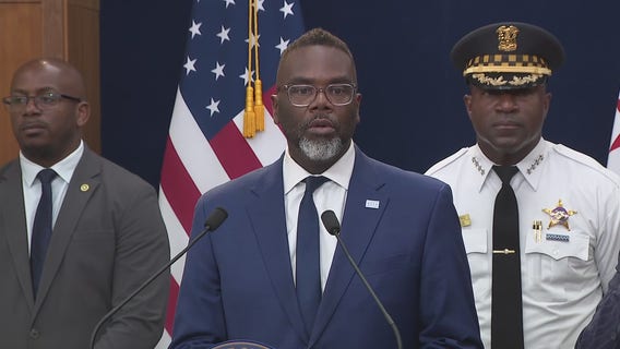 Full press conference: Chicago mayor, officials react to River North mass shooting