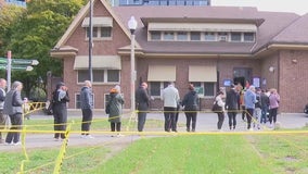 Long lines spotted in Union Park for early voting