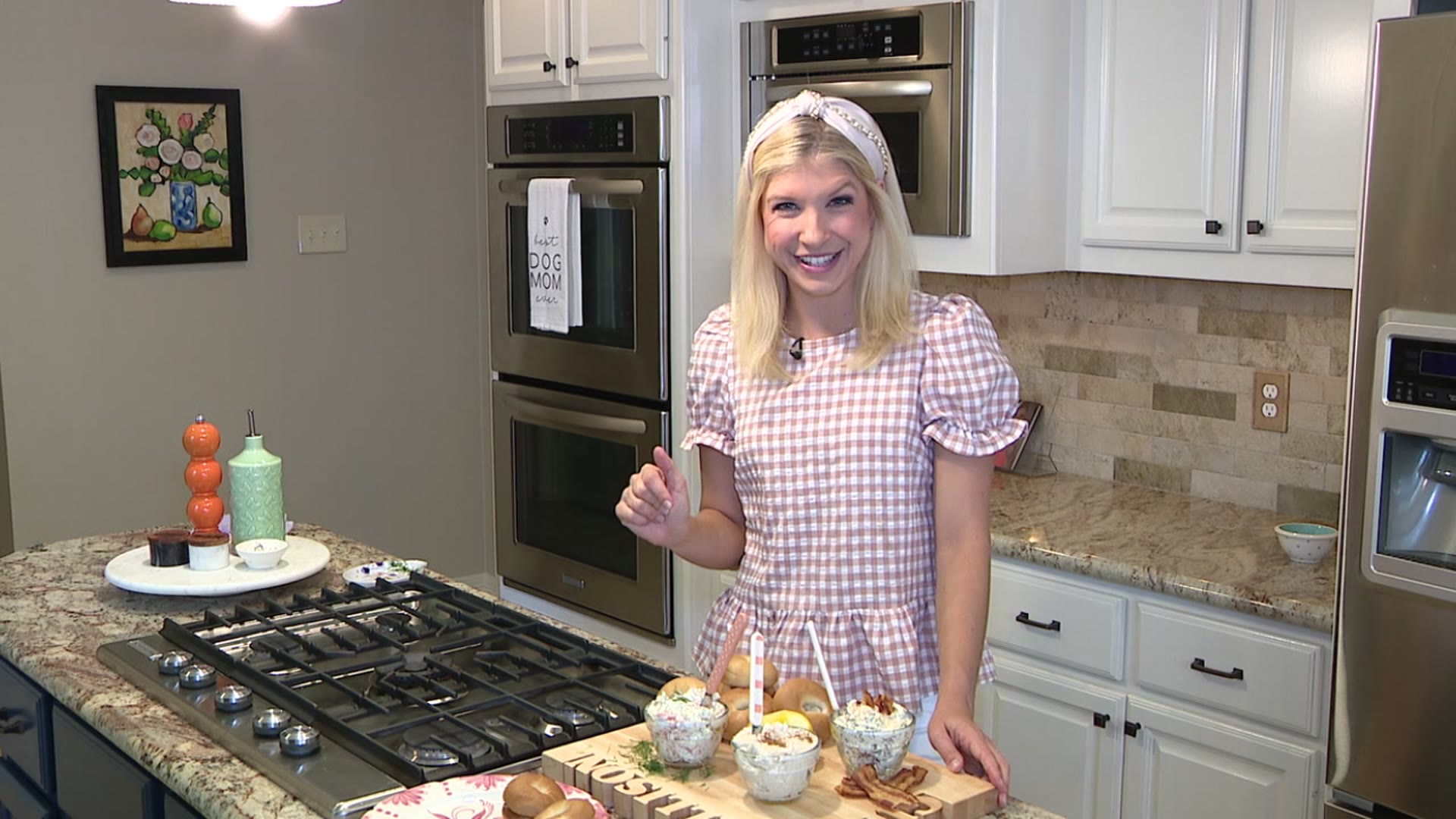 How to make a cream cheese bagel board