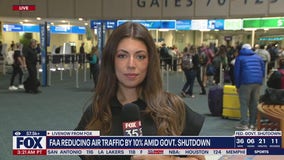 United Airlines to offer refunds because of shutdown-caused flight restrictions