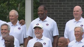 Former Bears celebrate Steve "Mongo" McMichael's enshrinement