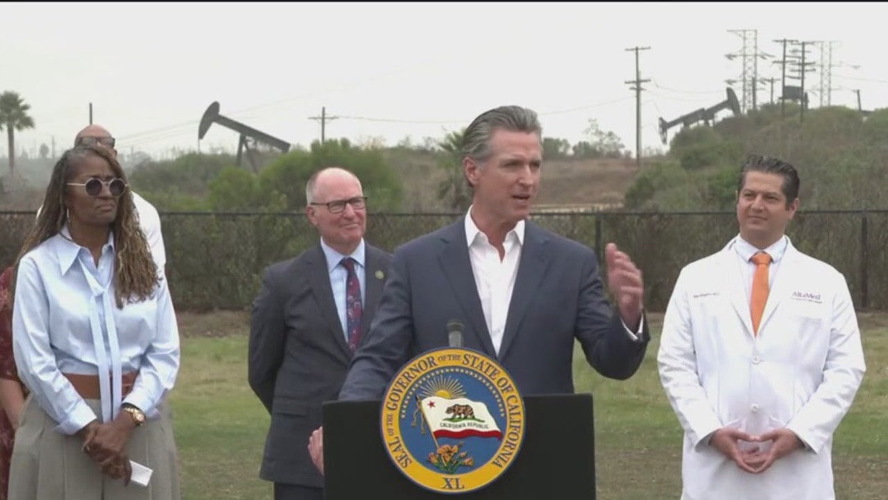 California Governor Signs Oil Regulation Bills