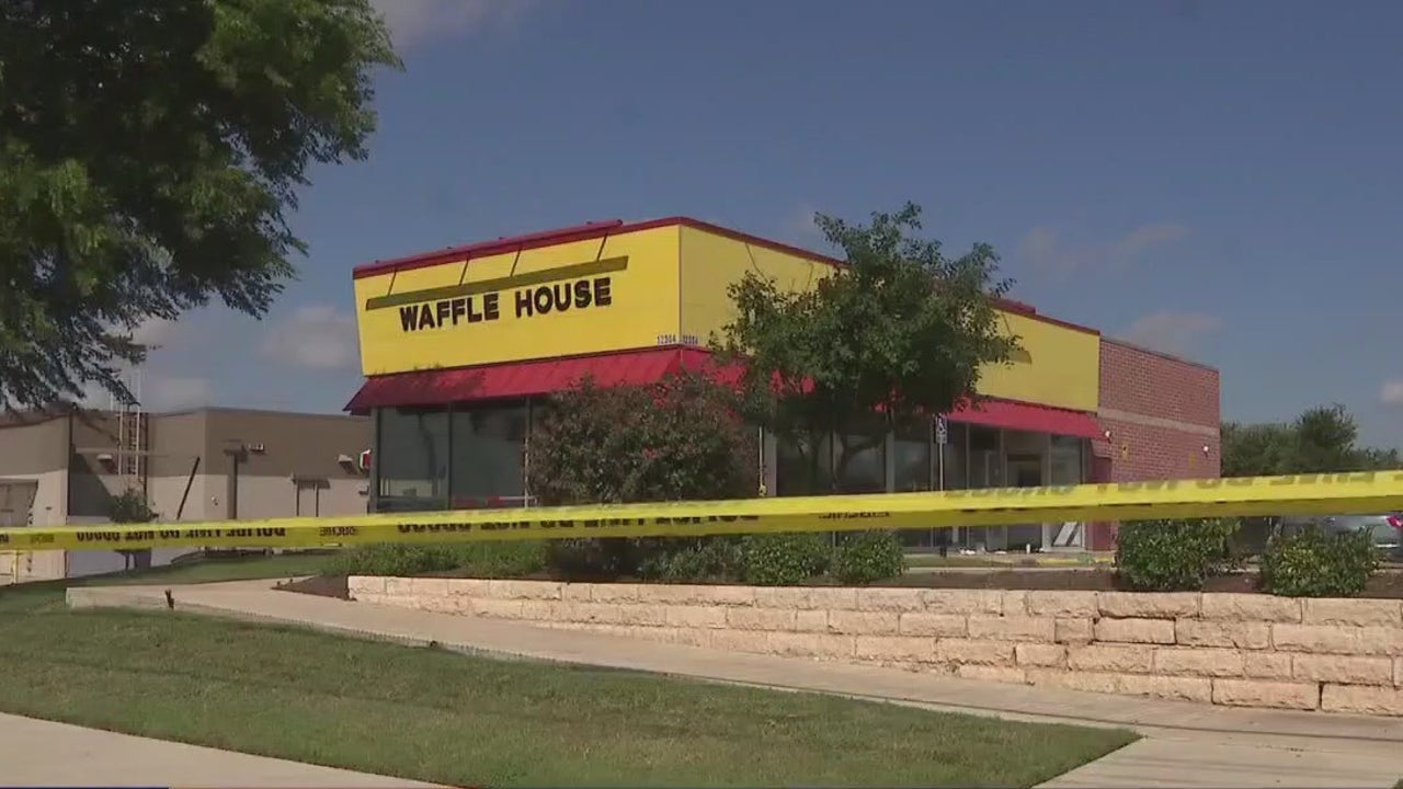 Woman killed outside Waffle House identified