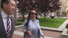 Oakland's ex-mayor in court for federal bribery case