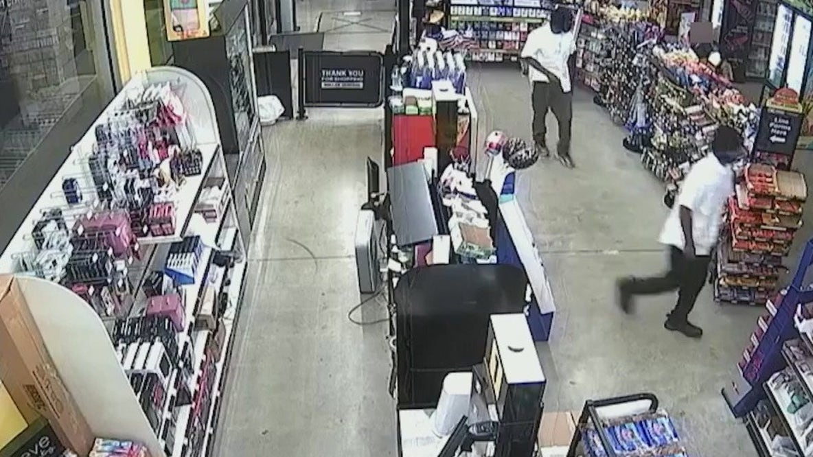 Men with machete rob Dollar General Store