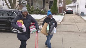 Mother facing eviction is met with holiday blessing thanks to generous donation