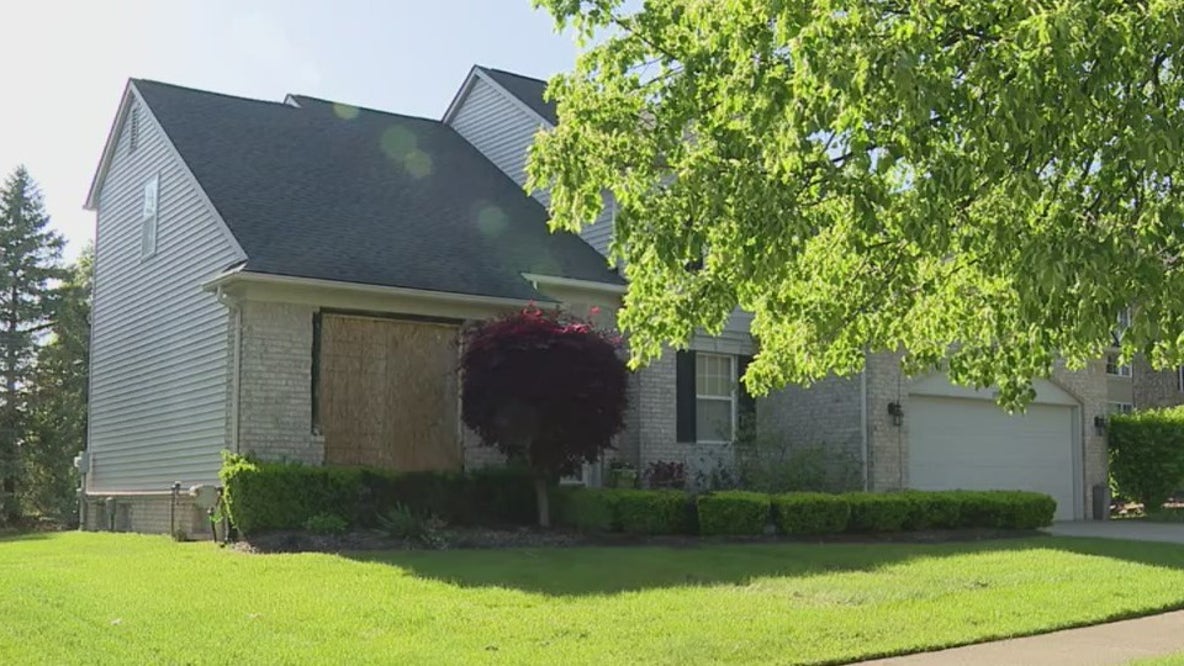 Car crashes through house in Farmington Hills
