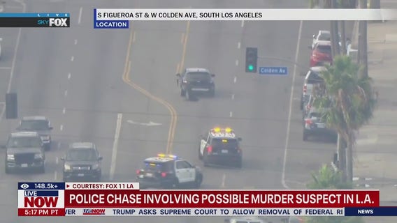 Police chase possible murder suspect in Los Angeles