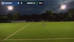 Minnesota Aurora FC keeper Taylor Kane makes diving save