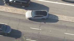 Police chase suspect goes the wrong way