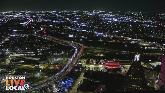 Hurricane Melissa, government shutdown, cat reunion, and more