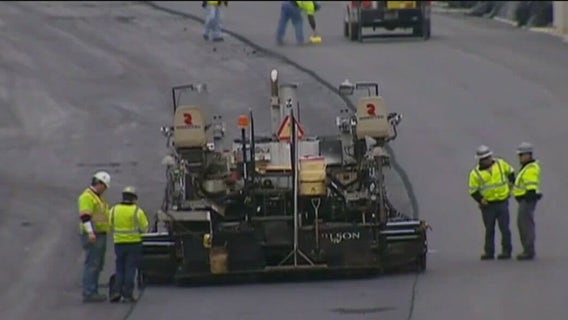 Jobs reports show labor market still strong