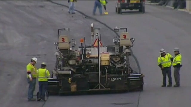 Jobs reports show labor market still strong