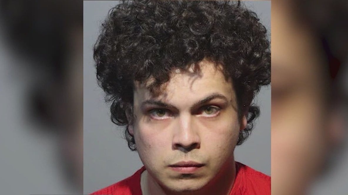 Middle school teacher faces federal sex crime charges