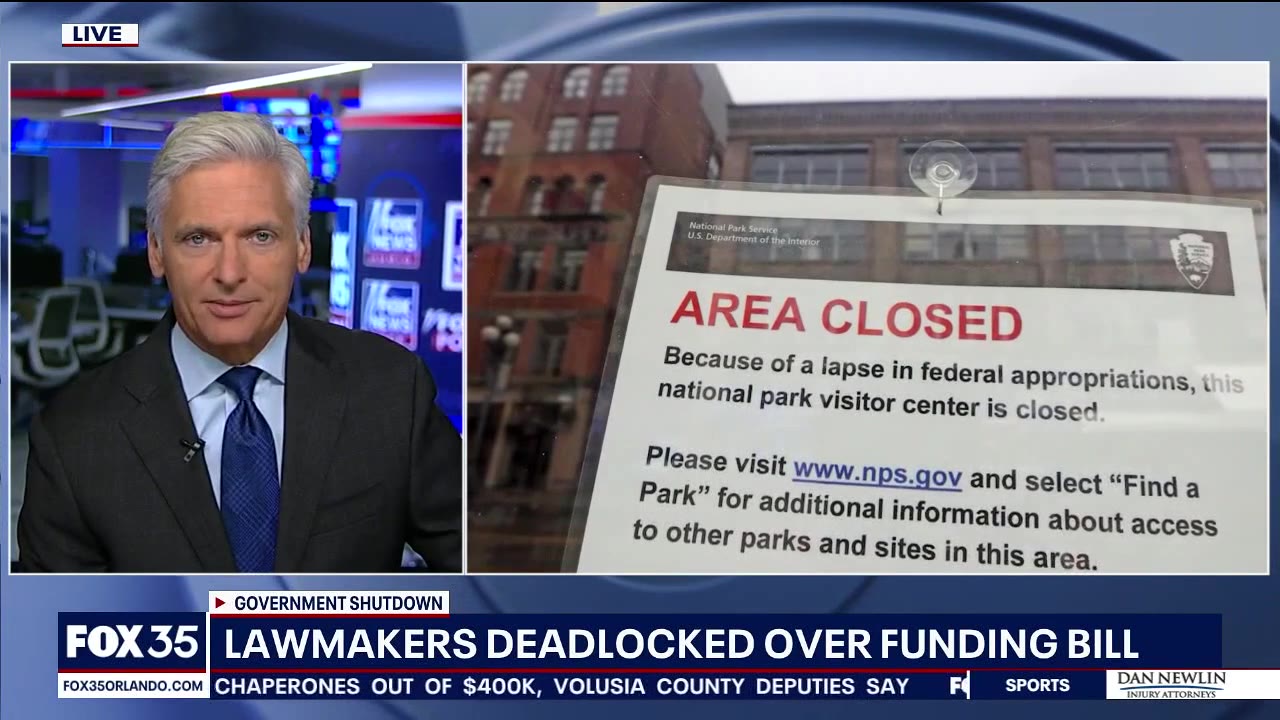 U.S. lawmakers deadlocked over funding bill