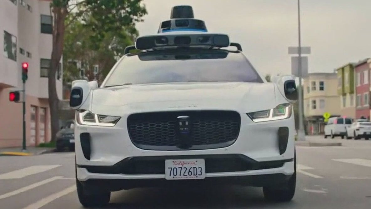 Waymo driverless taxis open to the pubic in LA