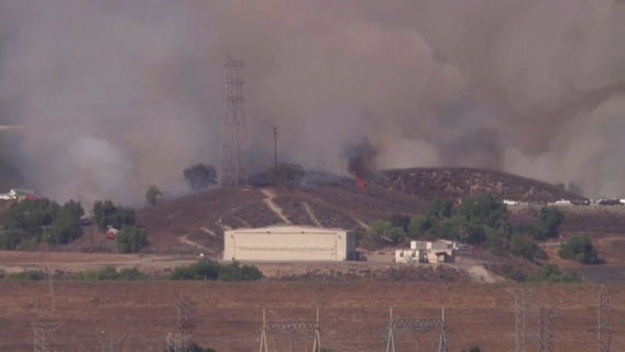 Brush fire breaks out just off 5 Freeway in LA
