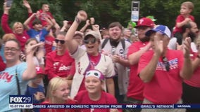 Phillies fans rally for Red October