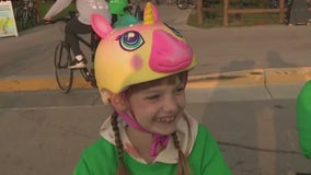 Kids riding bikes at the Milwaukee County Zoo