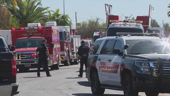 Crews recover body of man at Peoria mobile home