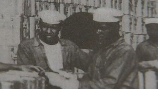 Remembrance walk held for Bay Area sailors who lead the way to desegregation