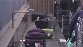 Travelers return to Phoenix after Thanksgiving