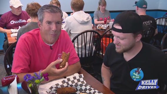 Kelly Drives: Mini Golf, Cheesesteak Stuffed Mozzarella Sticks, Smashing Burgers, Unique Pizza, and Making Bagels