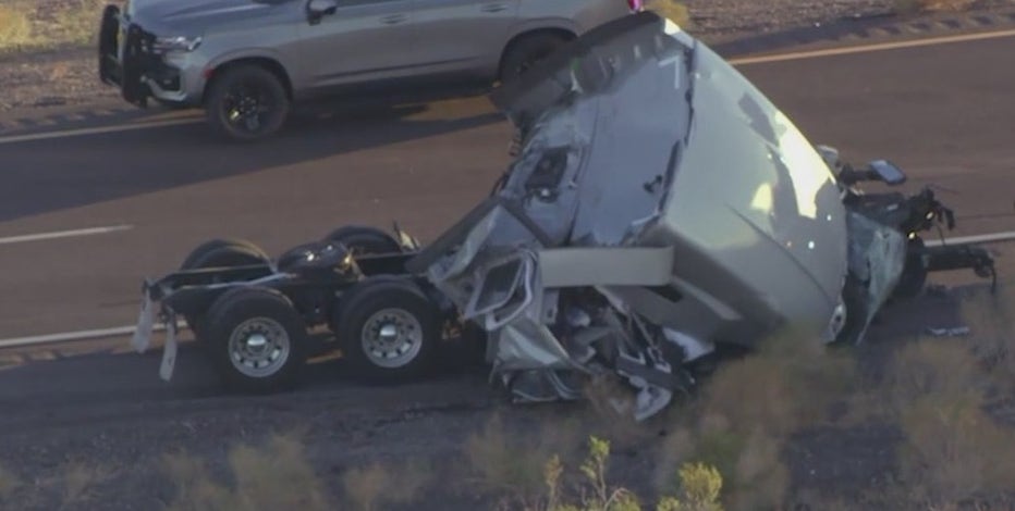 1 dead, 2 hurt in semi-trucks crash on I-10