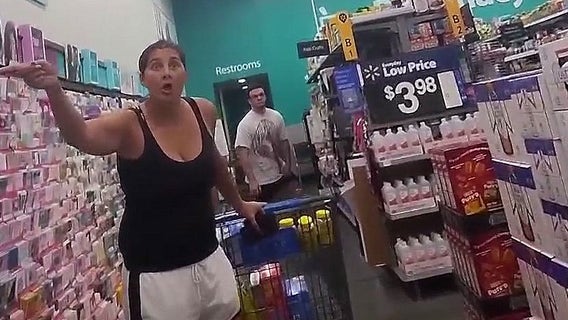 Volusia County woman accused of impersonating police officer in parking lot dispute