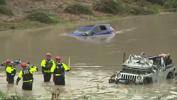San Antonio flooding: At least 5 dead, others missing