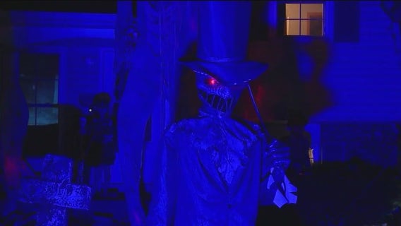 WATCH: Oak Forest haunted house is spine-chilling