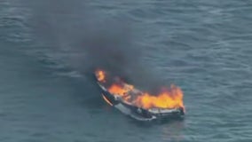 2 injured after boat explodes in Lake Michigan